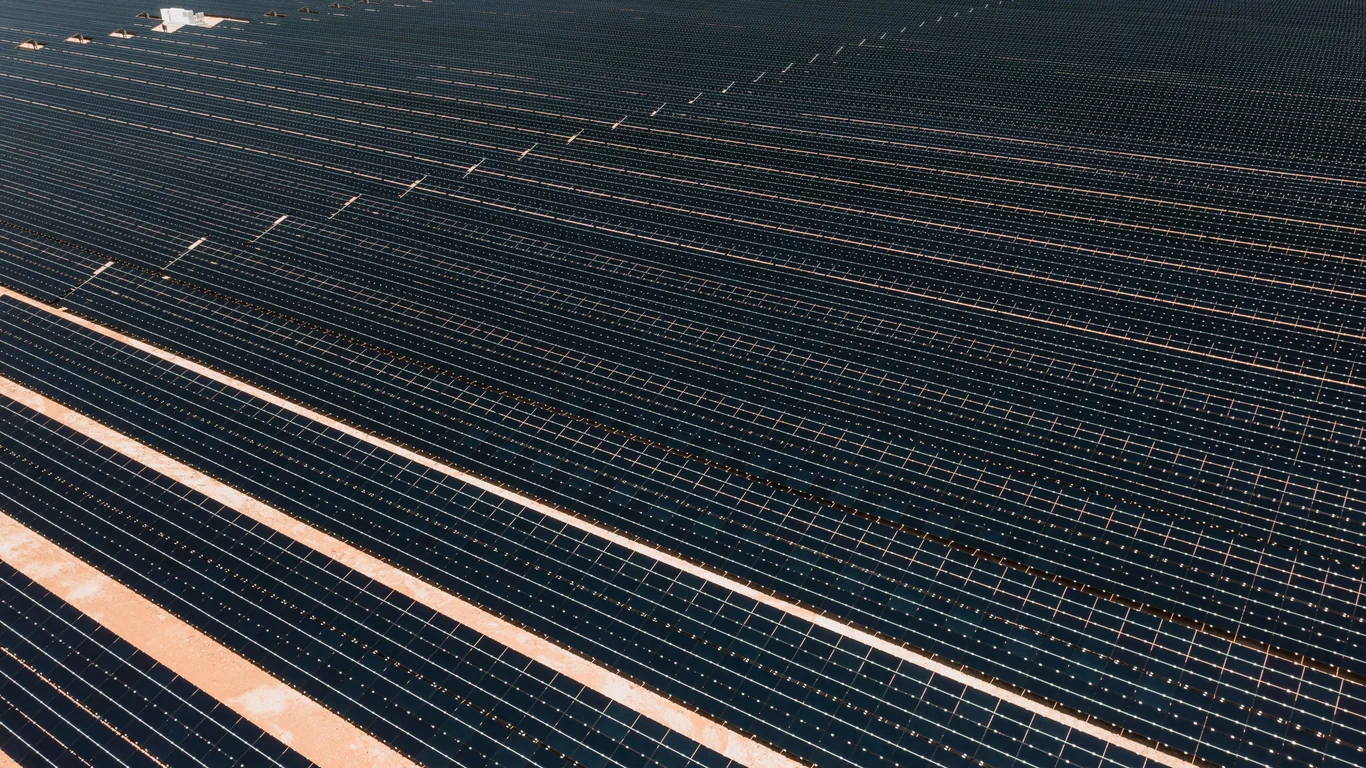Güneş Paneli Kredisi 2026: Bankalar, Faizler ve Hesaplama