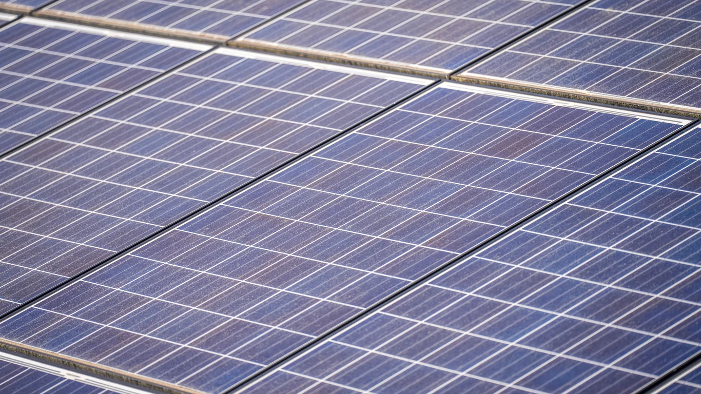 Bifacial güneş paneli avantajları | Bifacial Panel Nedir? Değer mi? 2026 Yılı Gerçekçi Değerlendirme Bifacial güneş paneli avantajları
