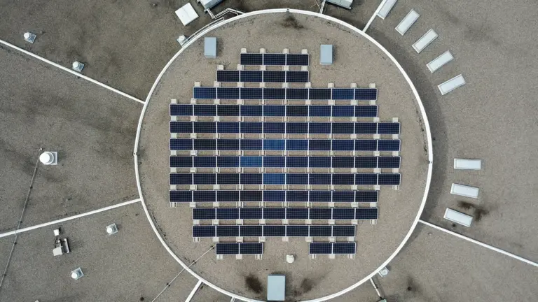 JinkoSolar Panel İnceleme 2026: En Çok Satan Güneş Paneli Güvenilir mi?