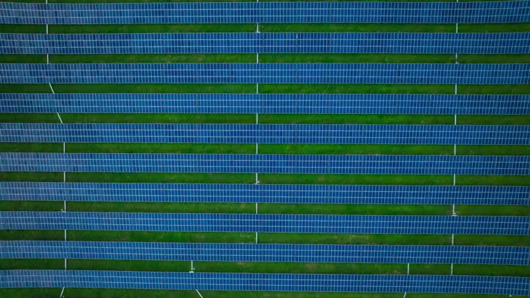 SolarEdge İnverter İnceleme 2026: Güç Optimizörlü Sistem Değer mi?