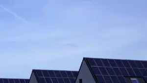 Tesla Powerwall Alternatifi: Türkiye'de Ev Batarya Sistemi Seçenekleri 2026